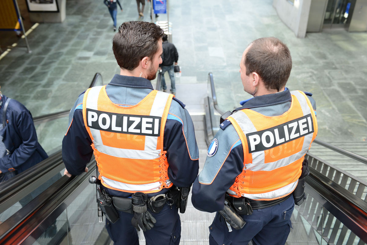 3-17_Trade_Focus-Sicherheit_Interview-Polizei_PolizeieinsatzWEB