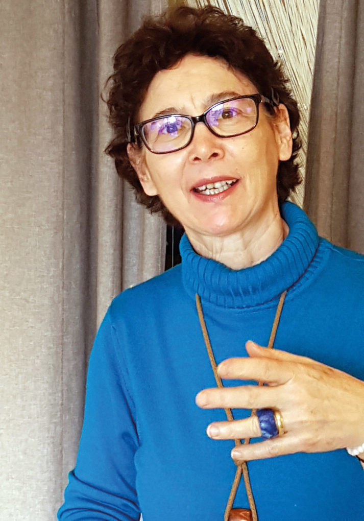 2-19_Stones_Cherchez-la-Femme_002-Portrait