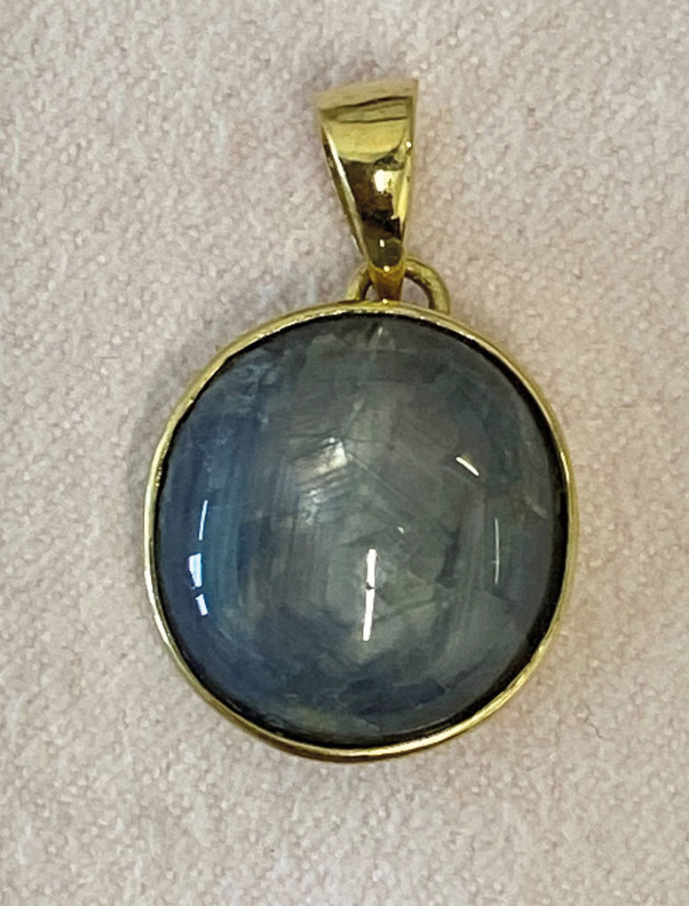 4-2020-Stones_Lips_Sternsaphir-blau