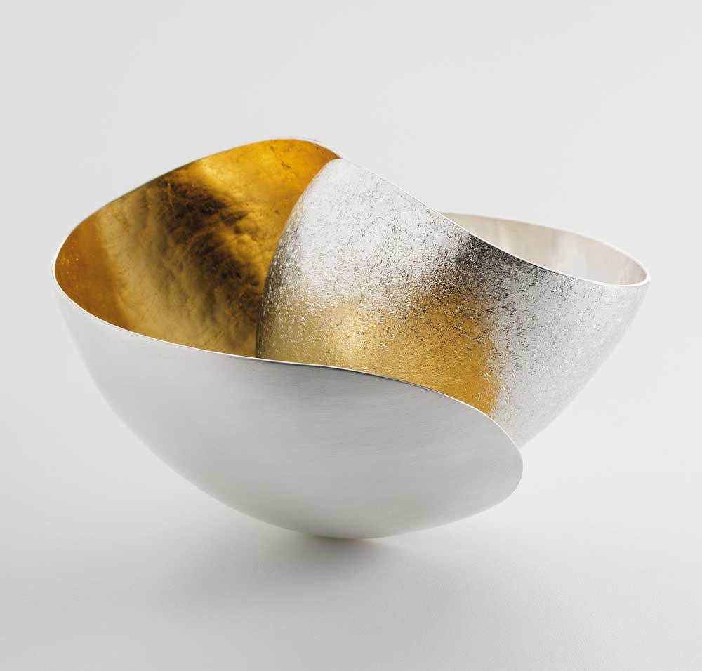 7-2022-Jewellery-Focus_03-sculptural-silverware-Balance,