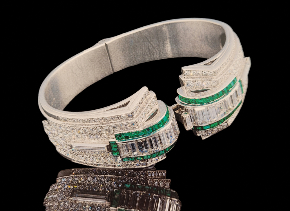 9-2022-Jewellery_Heyman_03-Bracelet-rigide-émeraude-et-diams,-1930,-Neil-Lane-Collection 9-2022-Jewellery_Heyman_03-Bracelet-rigide-émeraude-et-diams,-1930,-Neil-Lane-Collection