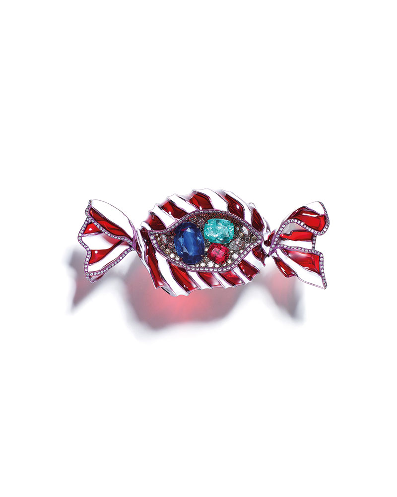 5-2023-Jewellery_Awin-Siu-et-Austy-Lee_002-A.win-Brooch-Candy#1-(Red)