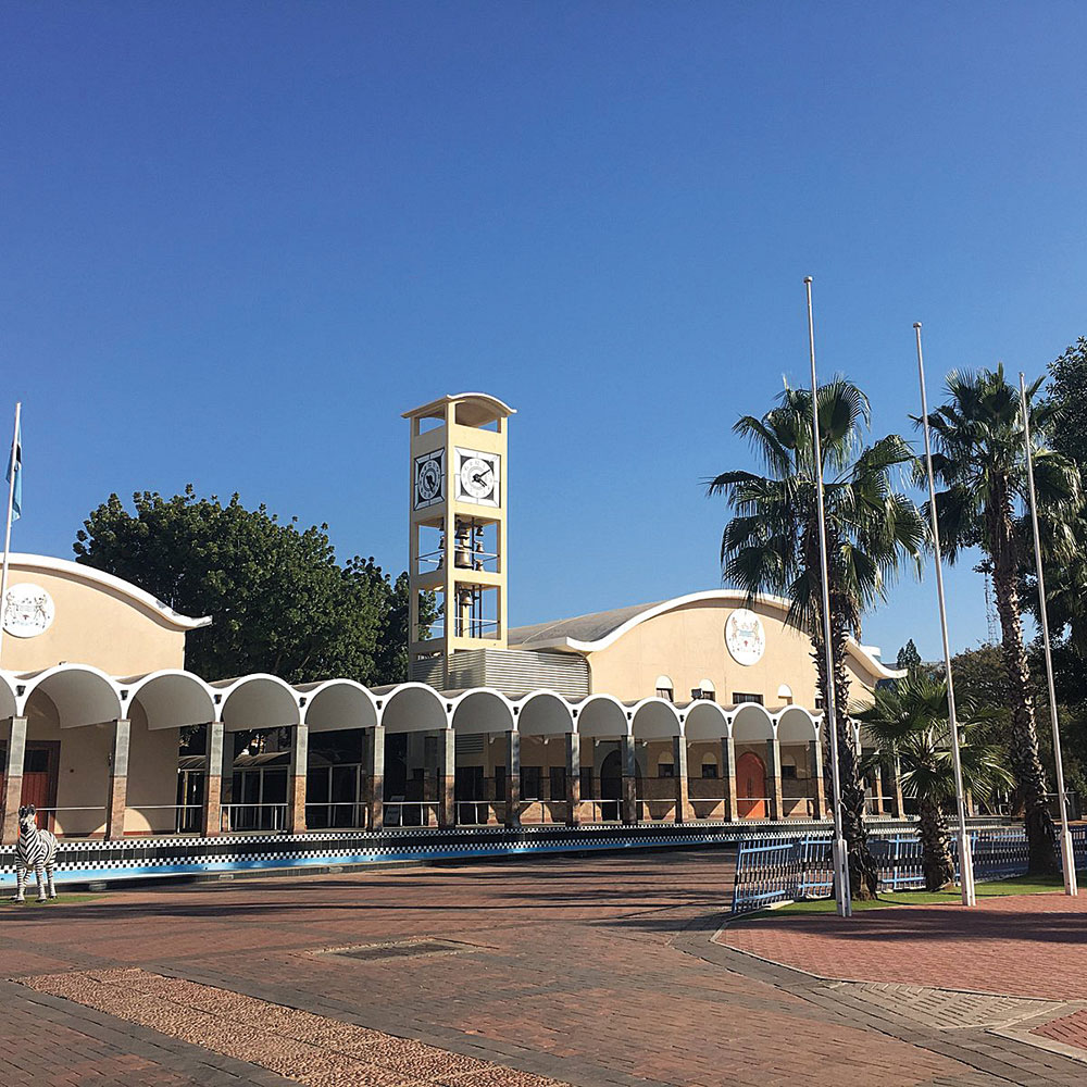 6-2023-Stones_Noces-de-diamants_004-national-assembly-building-Gabarone