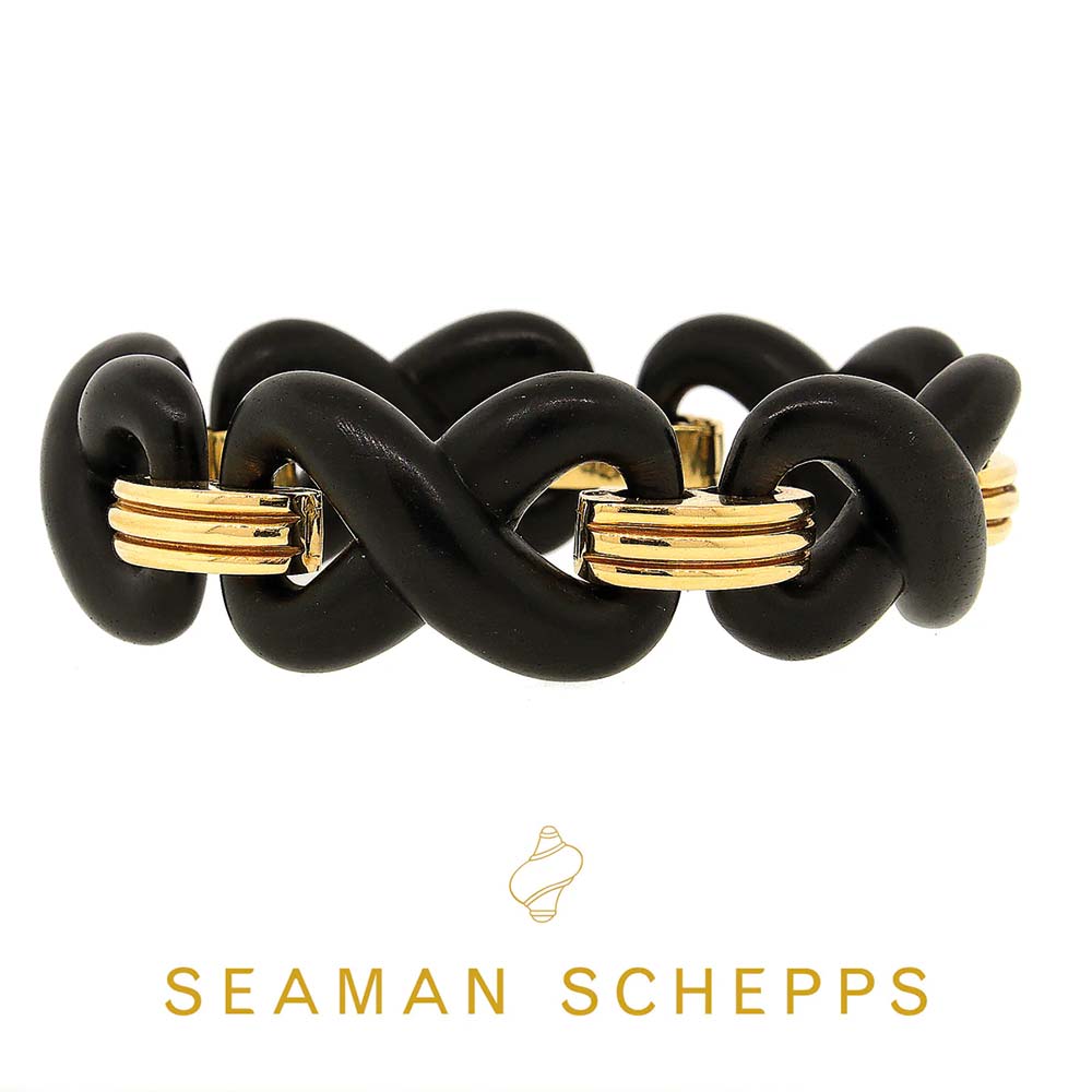 3-2024-GemGeneve_Etincelles_1-Seaman-Schepps-ebony-and-gold