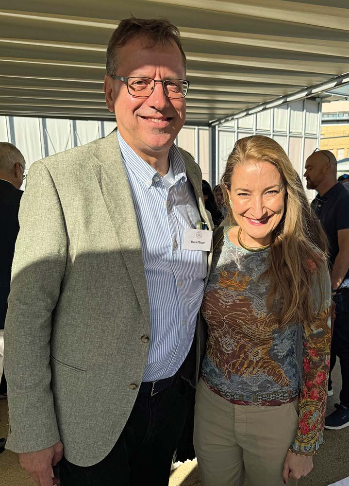 5-2024-Stones_SGG_Hans-Pfister-und-Helen-Molesworth