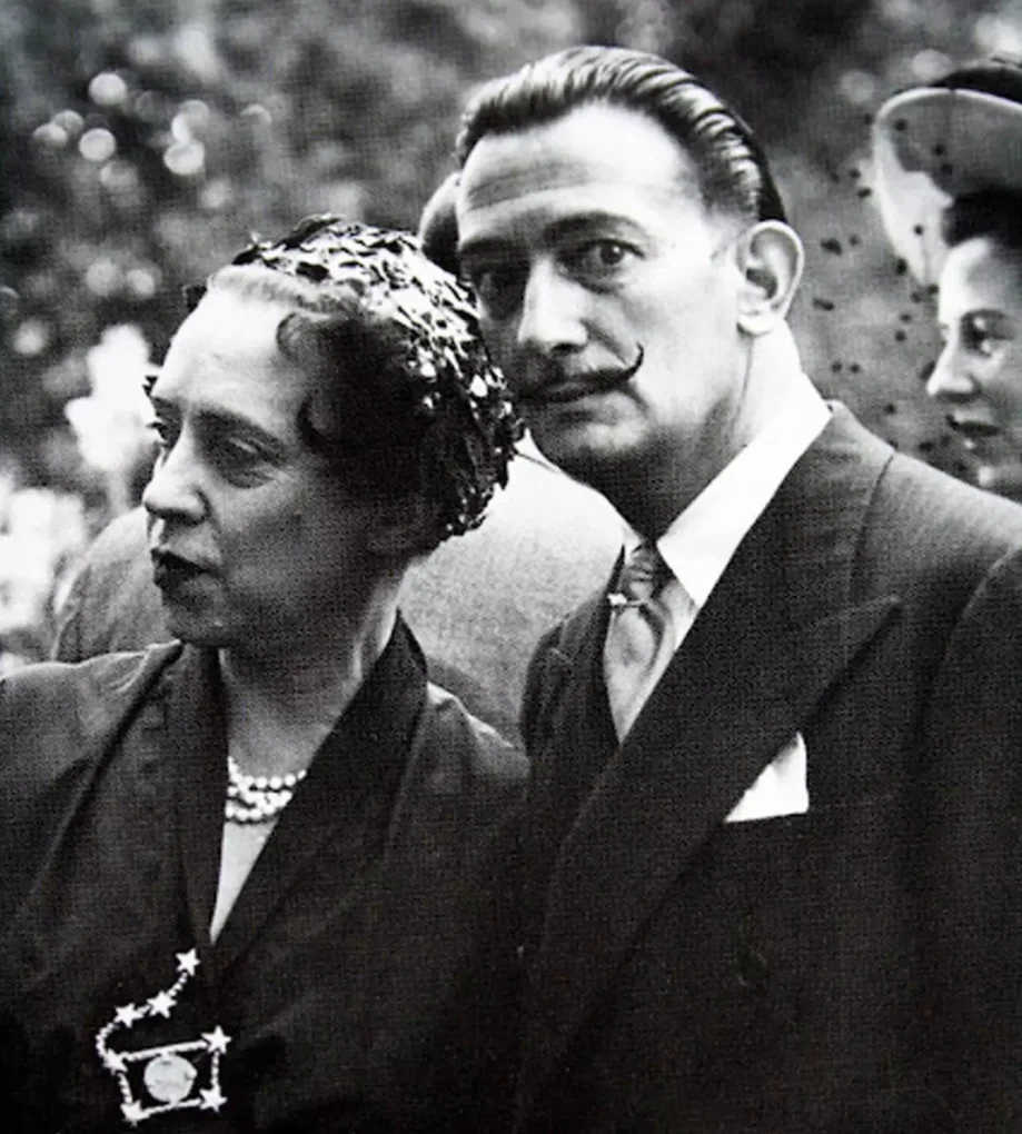 Stones_Surréalisme_01 Schiaparelli_Dali