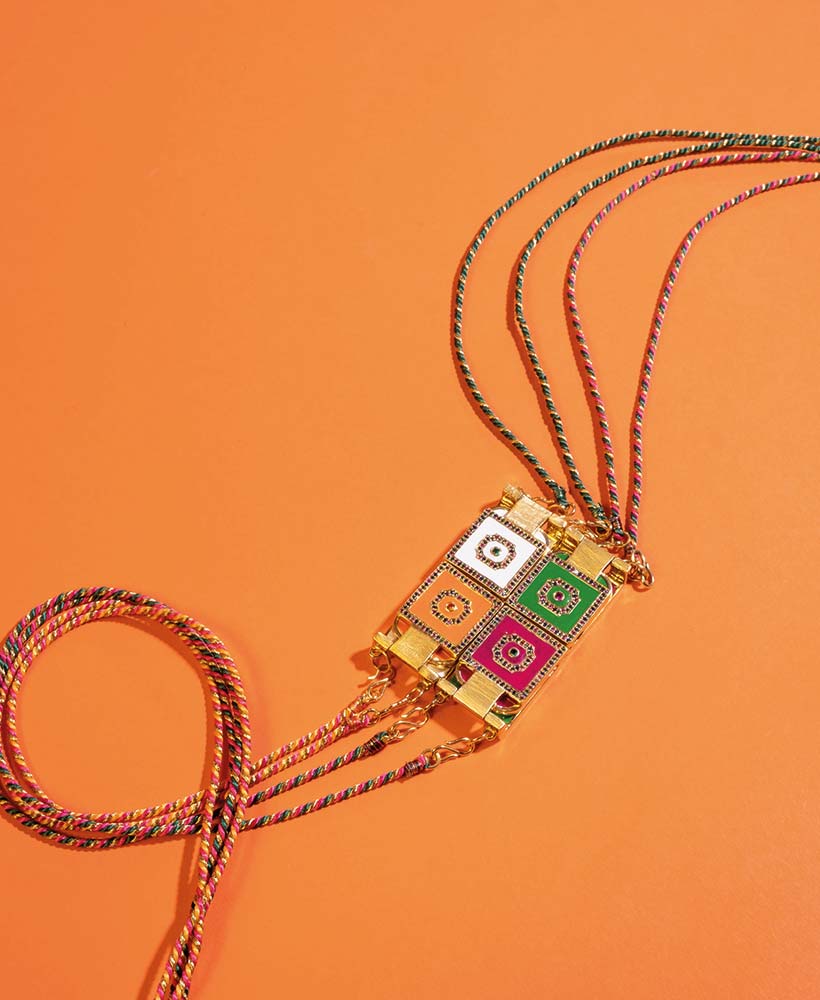 1-2025-Jewellery_03-Caroline-de-Benoist_sesame-pendentif