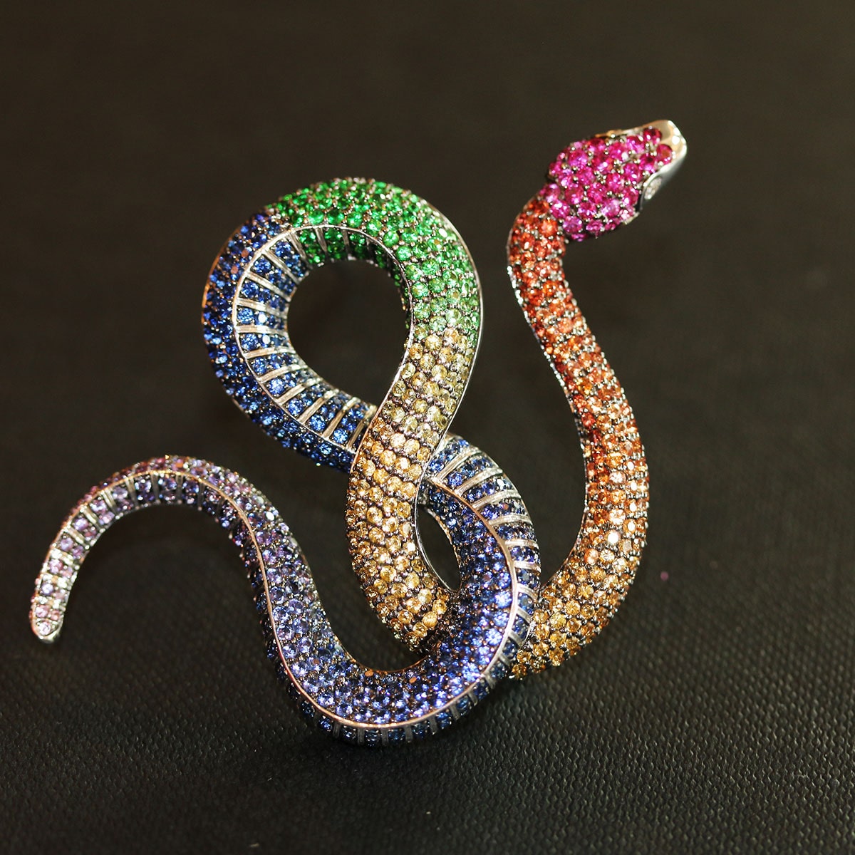 Stones_L’année du serpent_05 TheoFennel
