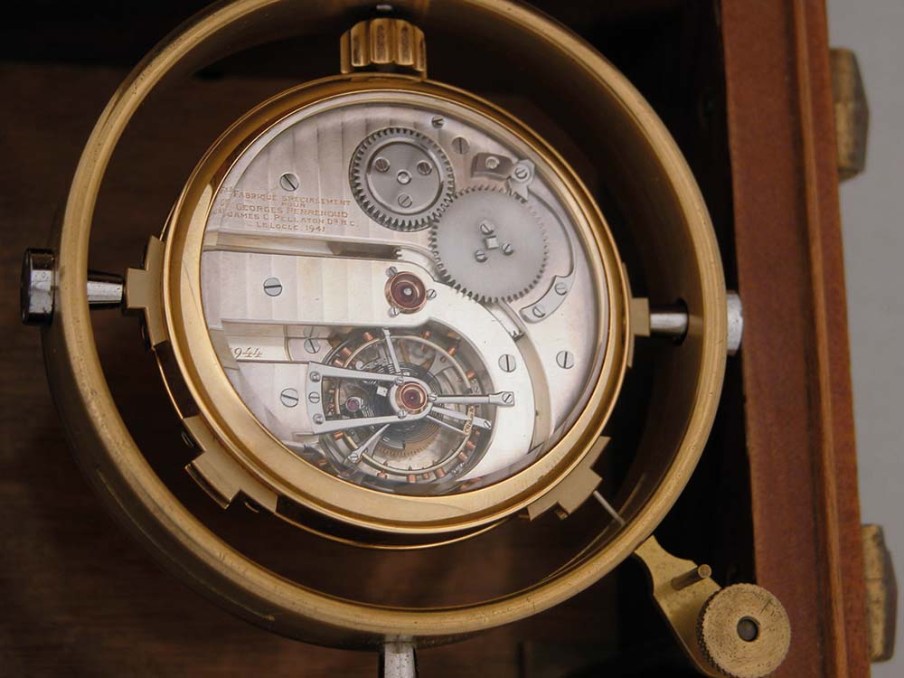 7-2025-Watches_Les-traces-du-temps_Haute-Horlogerie_Marine-2