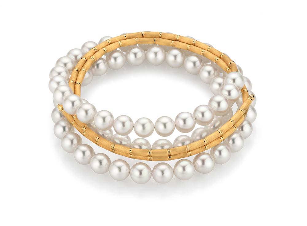 01-2026-CS_Wolf_Silk-Magnet