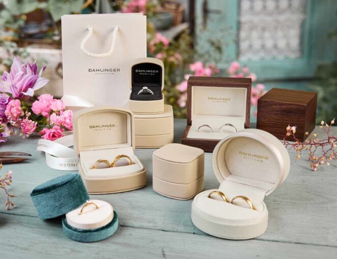 Dahlingers Etuis für Verlobungs- und Trauringe in neuen Farben und sanft geschwungenen Formen.